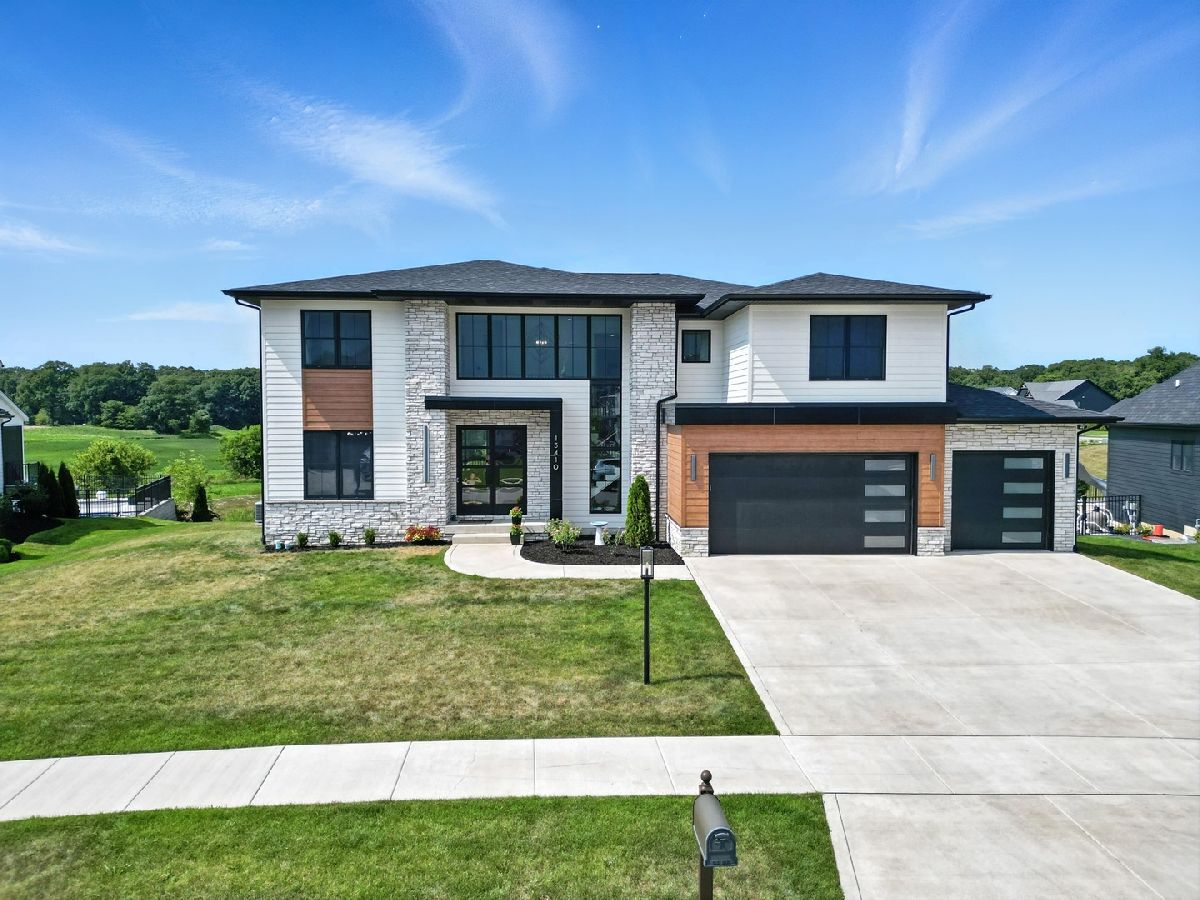  For Sale St John Indiana, 13410 Camas Drive