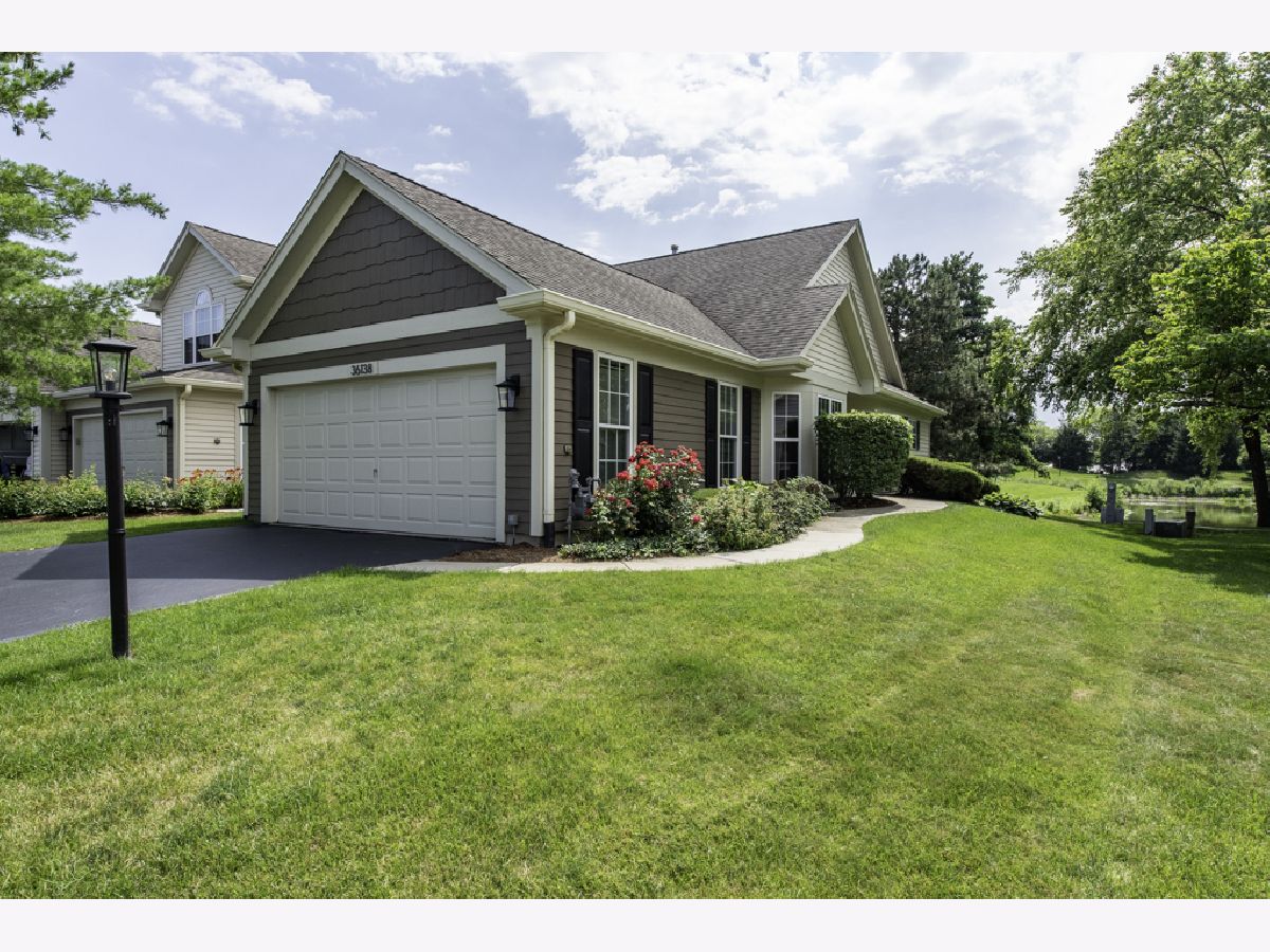 Homes & Townhomes Sold Brookside Gurnee Illinois, 36138 Springbrook