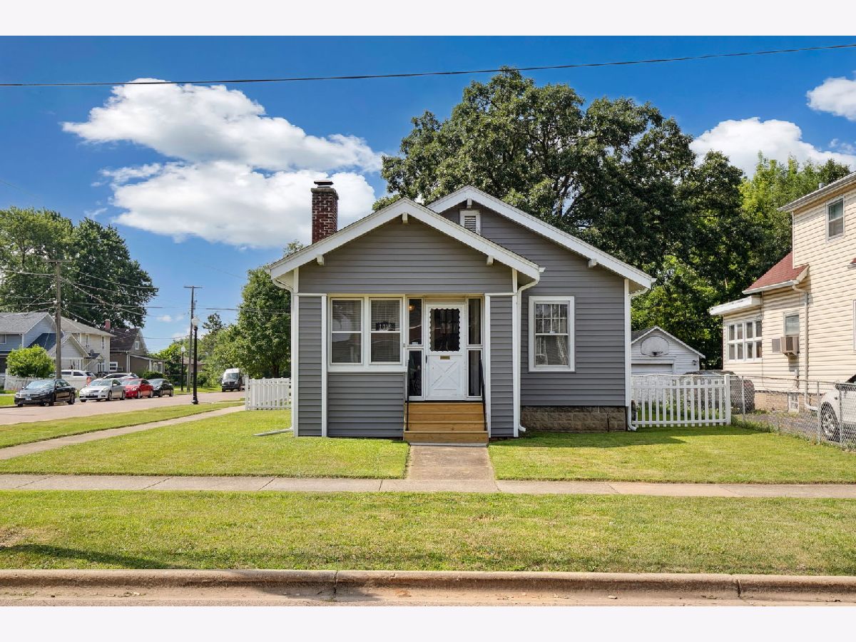  Sold Aurora Illinois, 1019 Grand