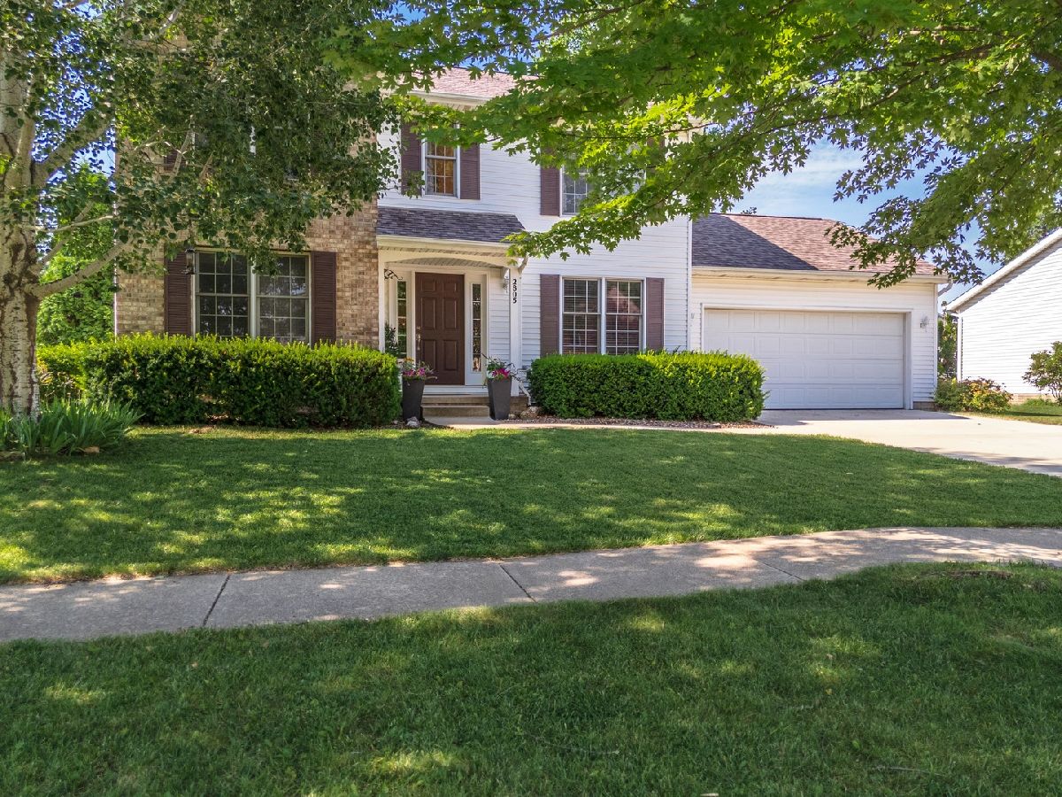 Homes & Condos & Townhomes Sold Royal Pointe Bloomington Illinois, 2805 Polo