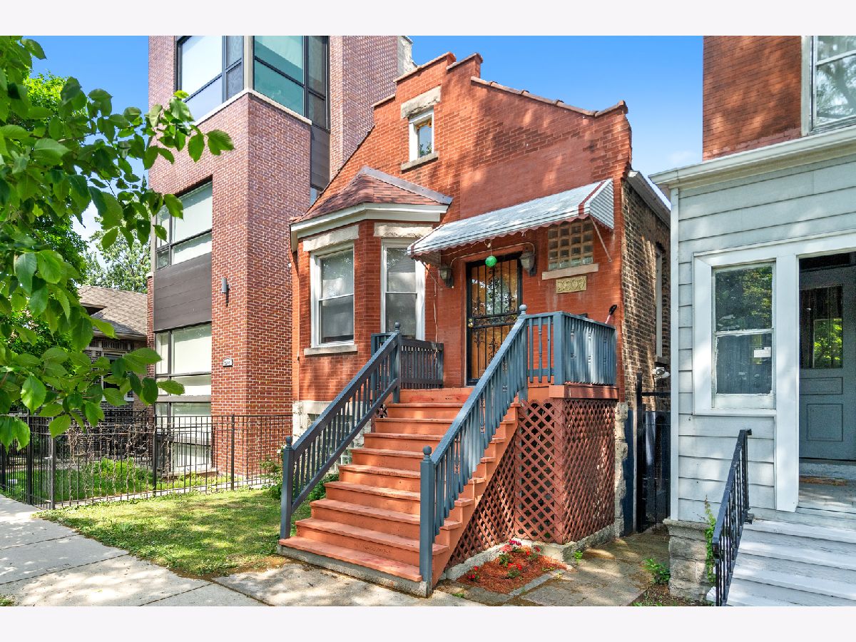  Sold Chicago Illinois, 3609 Leavitt