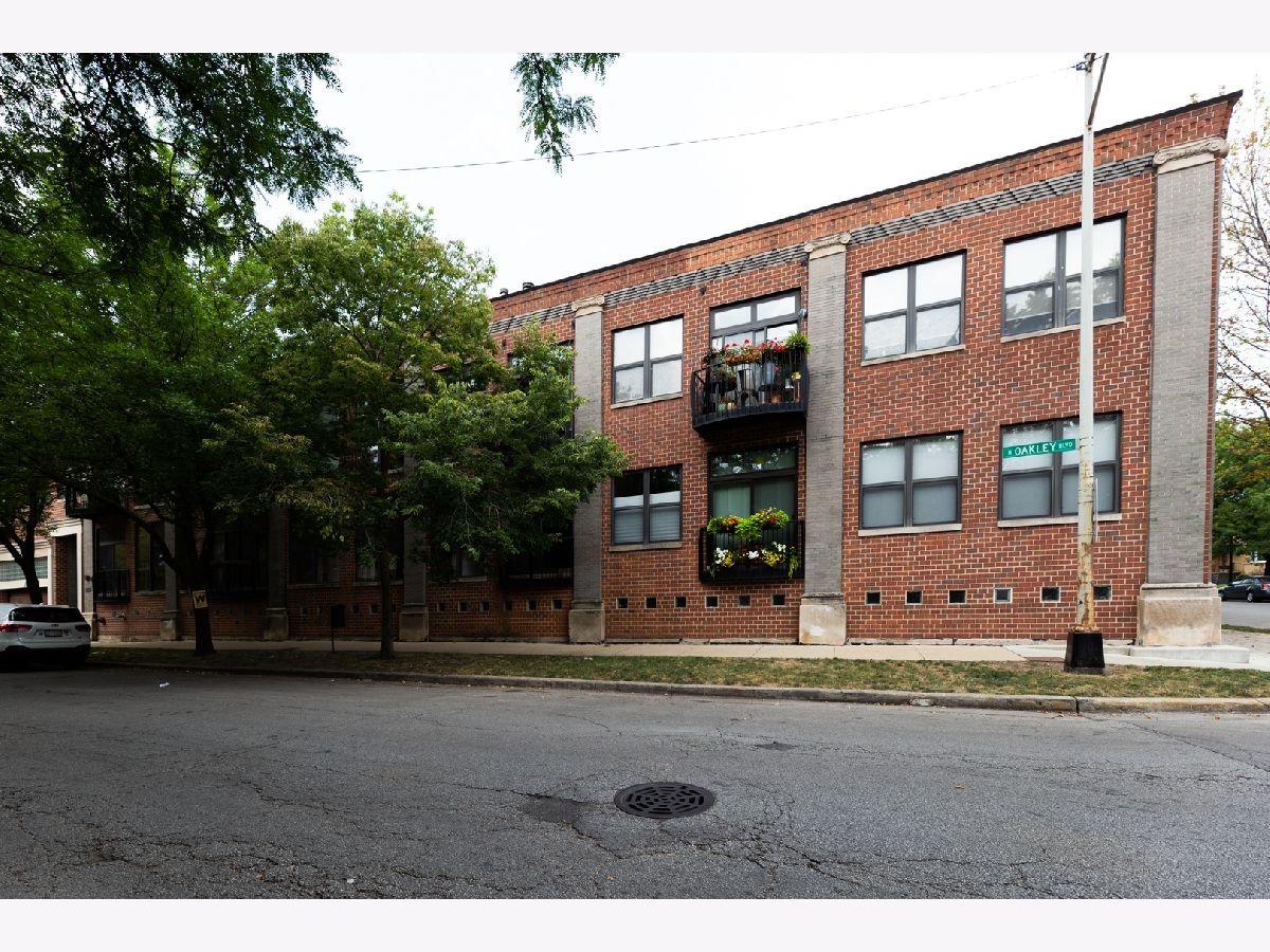 Condos & Townhomes & Homes Rented East Village Chicago Illinois, 612 Oakley