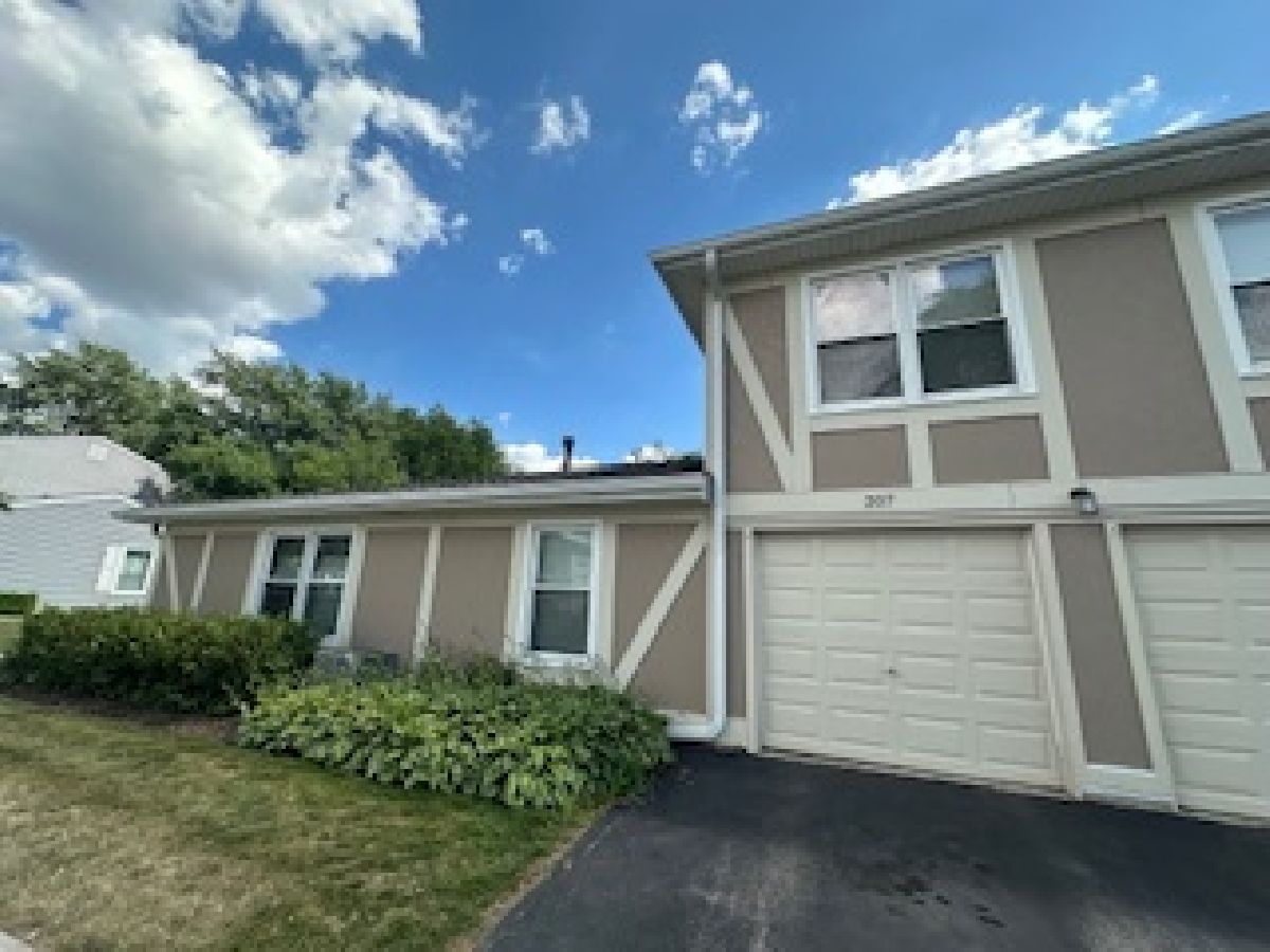 Townhomes & Condos & Homes Rented Nantucket Cove Schaumburg Illinois, 207 Nantucket Harbor