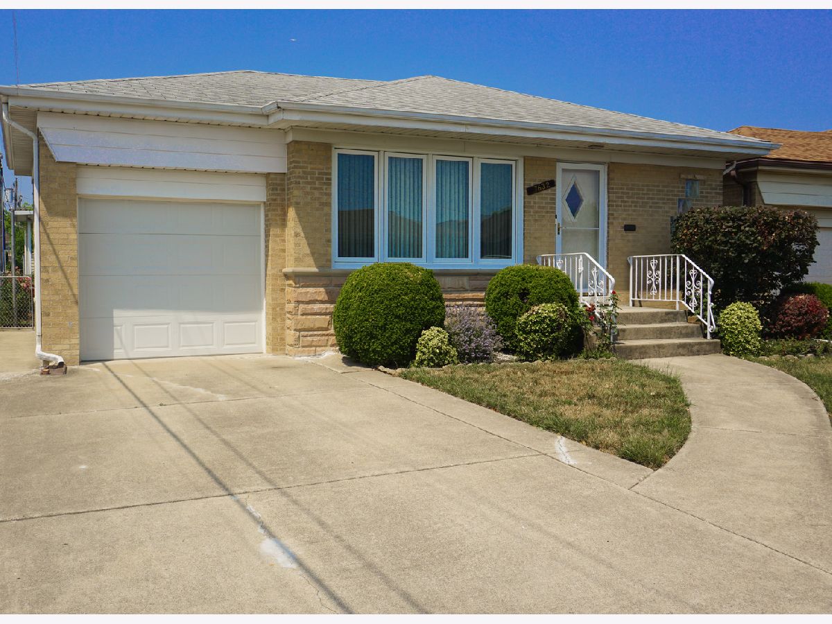  For Sale Harwood Heights Illinois, 7632 Norridge Street