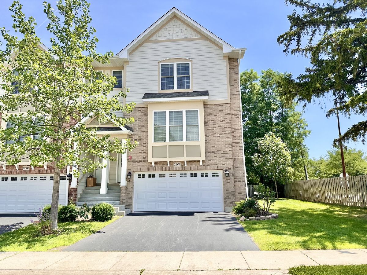 Condos & Townhomes & Homes Rented Prairie Landing Buffalo Grove Illinois, 2601 Chelsey