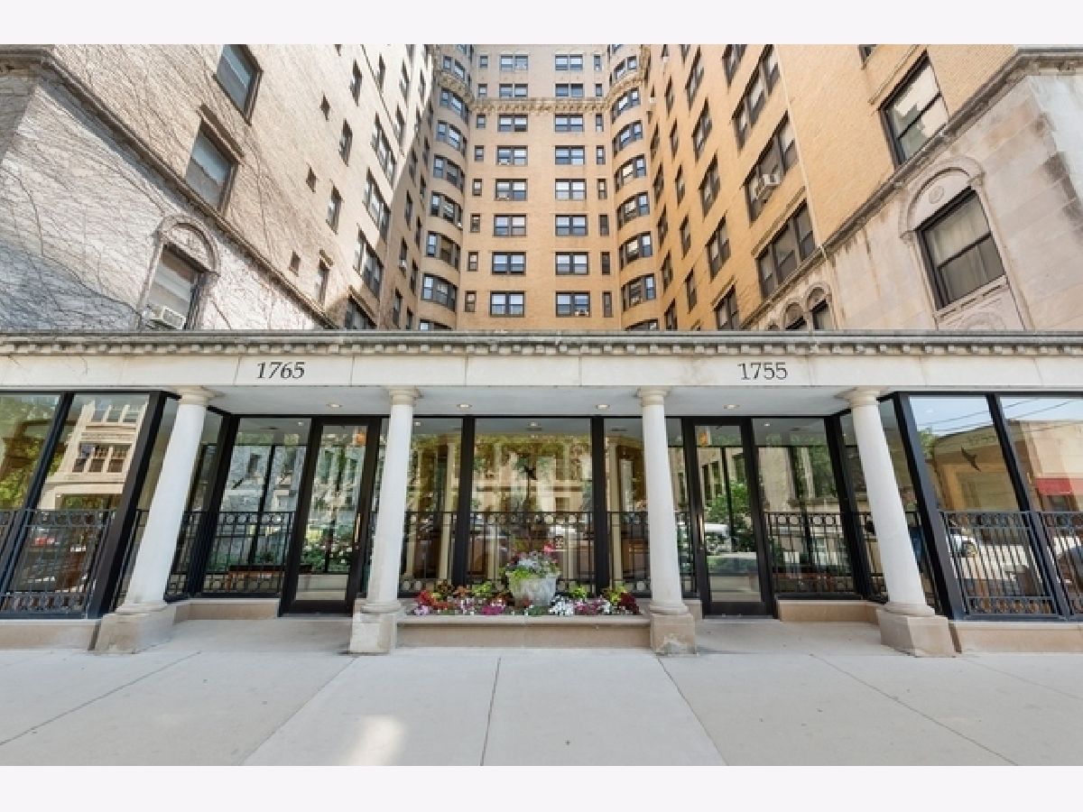 Condos & Townhomes For Sale Parkshore Cooperative Chicago Illinois, 1755 55th Street