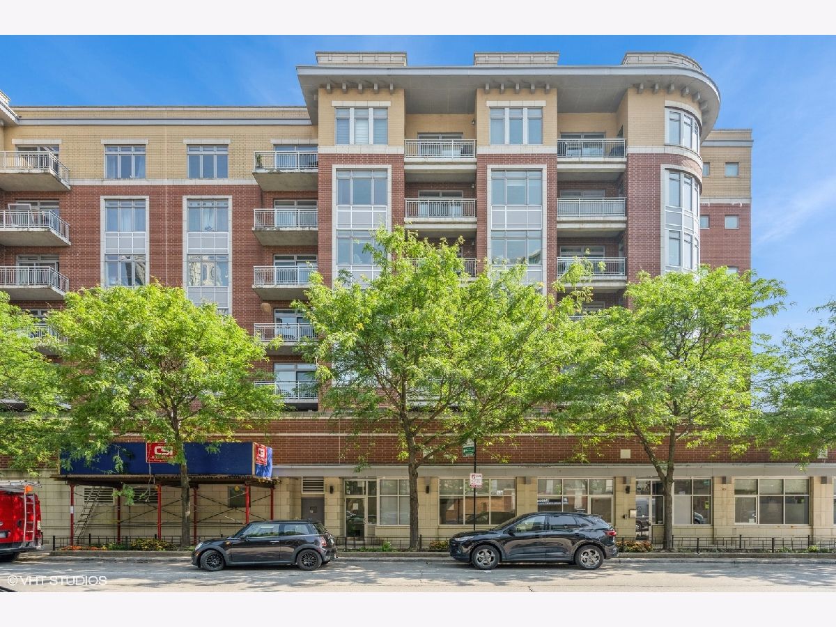 Rented Chicago Illinois, 657 Fulton