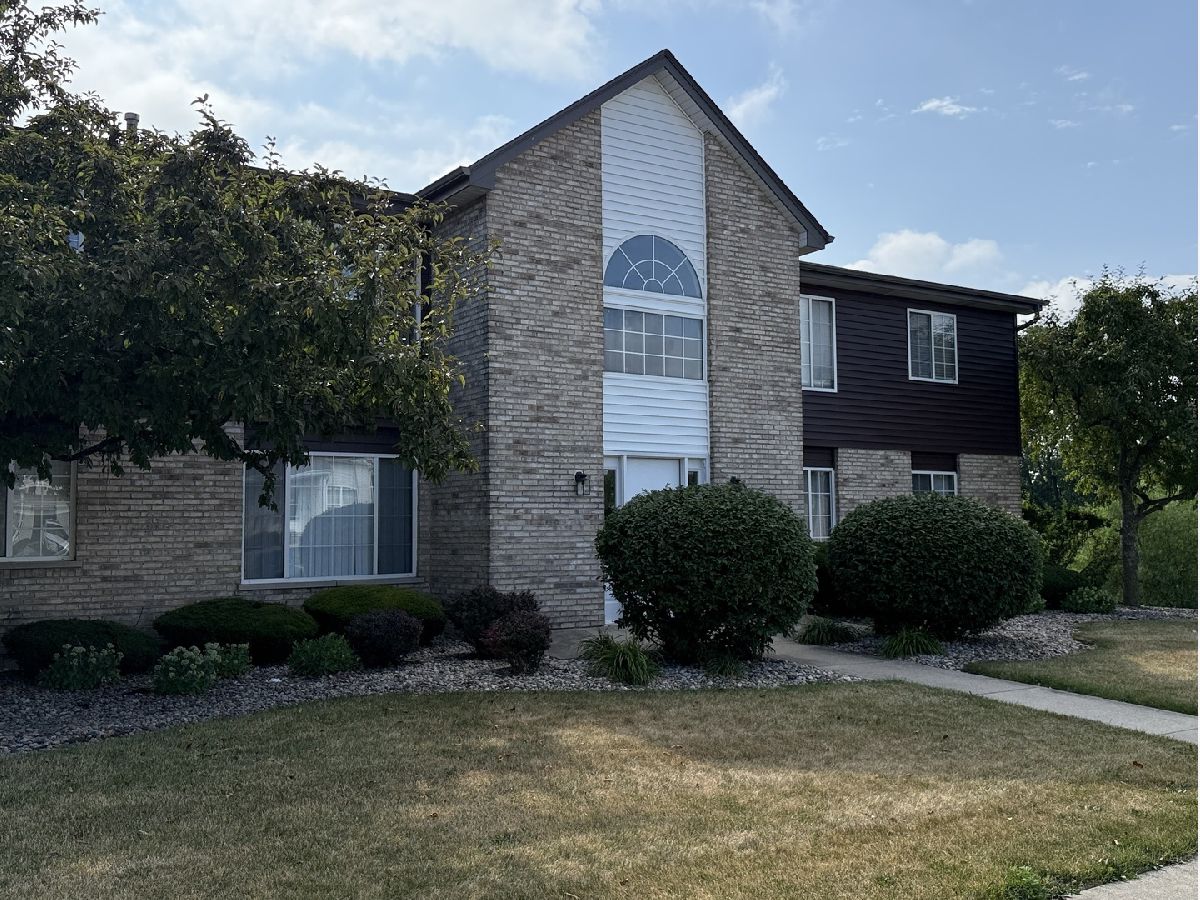  Sold Crest Hill Illinois, 1411 Berta