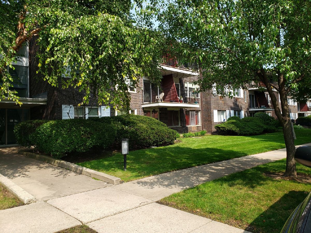 Condominiums & Homes Sold Skokie Terrace Skokie Illinois, 8710 Skokie