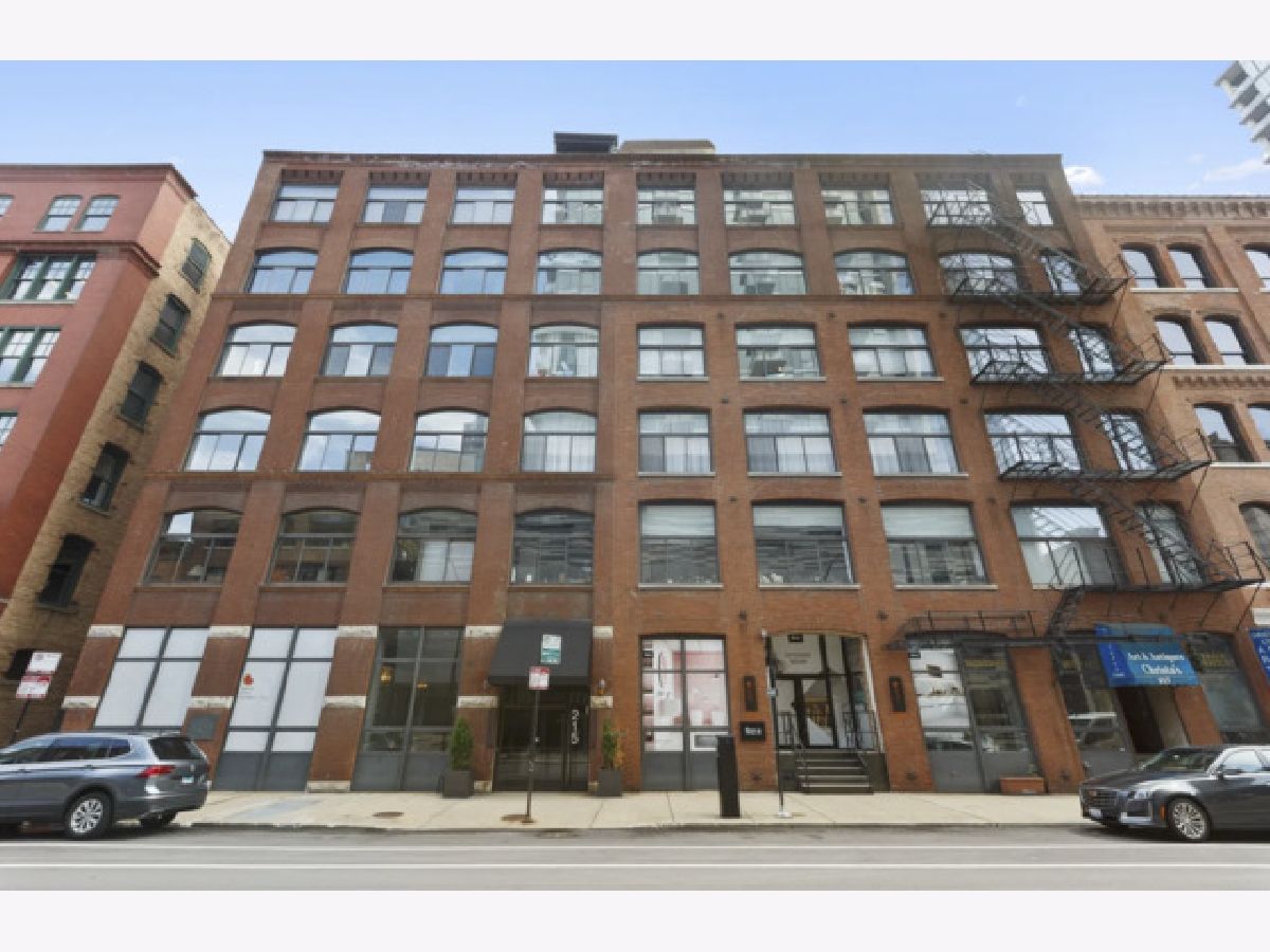 Condos & Townhomes For Sale Anchor Lofts Chicago Illinois, 215 Illinois Street