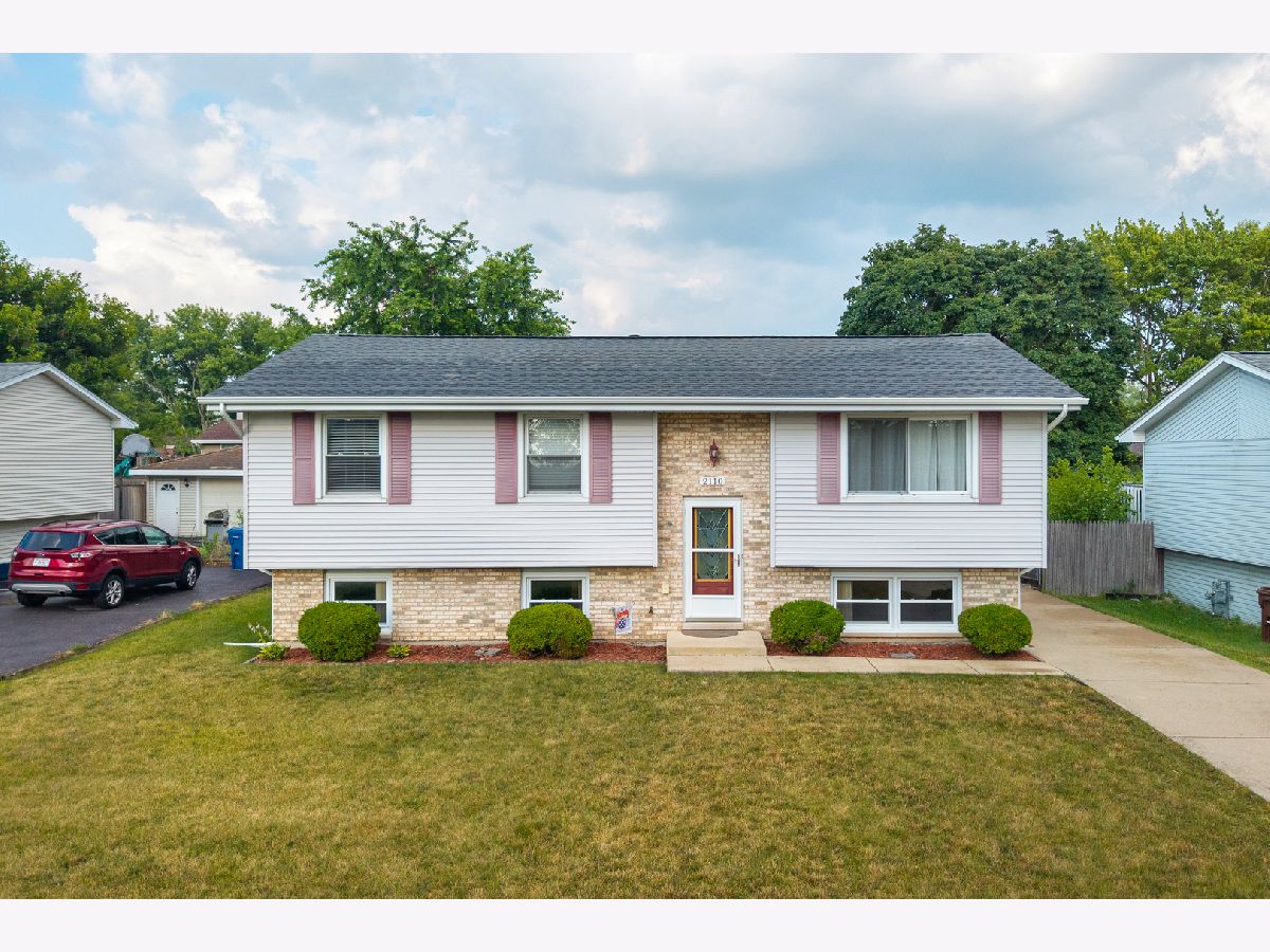Homes Sold Country View New Lenox Illinois, 2110 Sanford