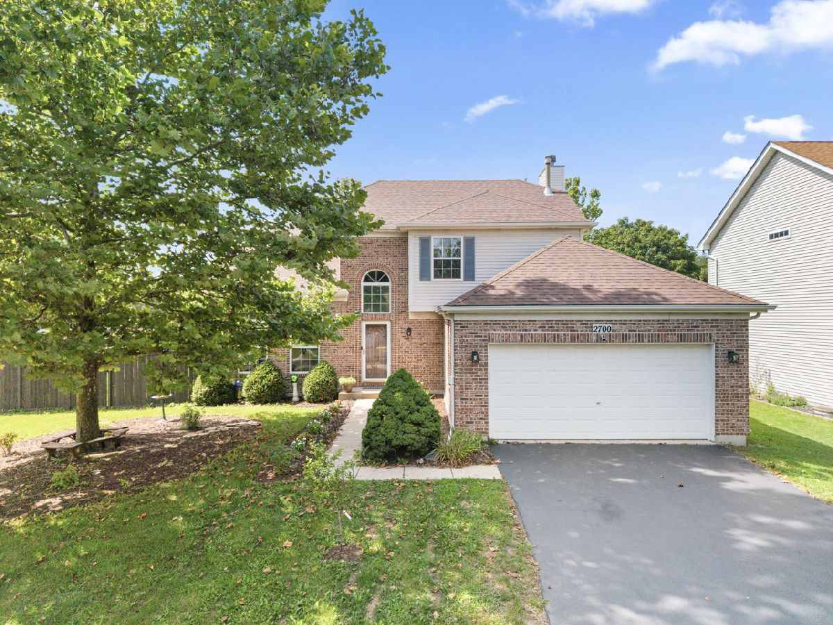  For Sale Aurora Illinois, 2700 Cavalcade Court