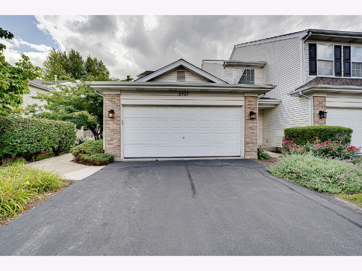 Townhomes & Condos For Rent Park Avenue Aurora Illinois, 2427 Stoughton