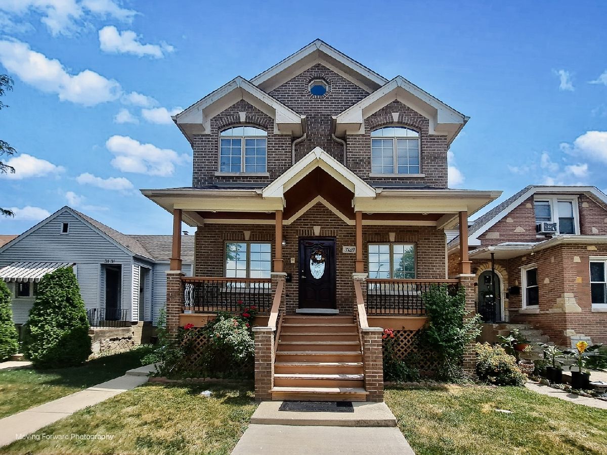 Homes & Condominiums For Sale Belmont Heights Chicago Illinois, 3129 Oconto Avenue