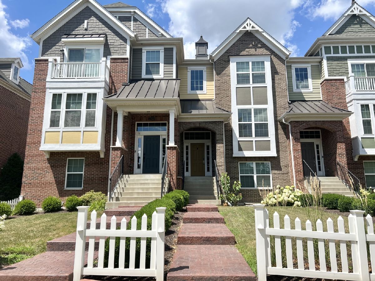 Townhomes & Condos Sold English Rows Naperville Illinois, 4182 Royal Mews