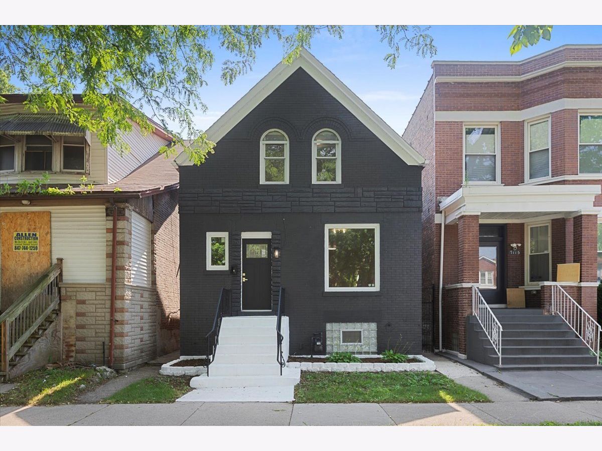 Homes For Sale Park Manor Chicago Illinois, 7111 Michigan Avenue