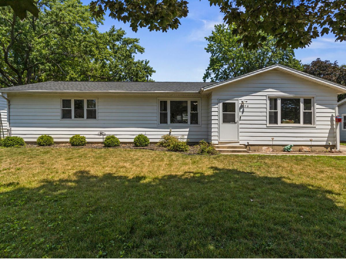 Homes Sold Stratford Park Champaign Illinois, 2406 Hathaway
