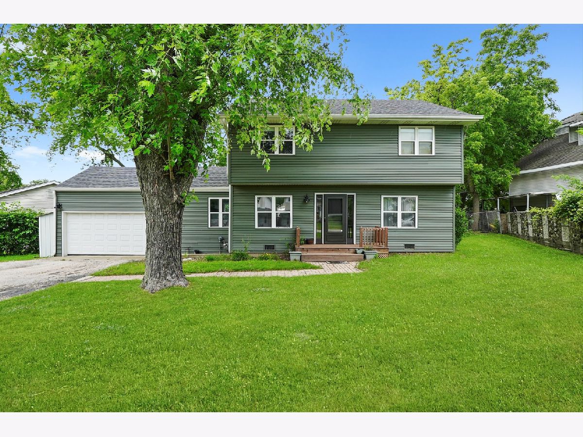  For Rent Grayslake Illinois, 33351 Park