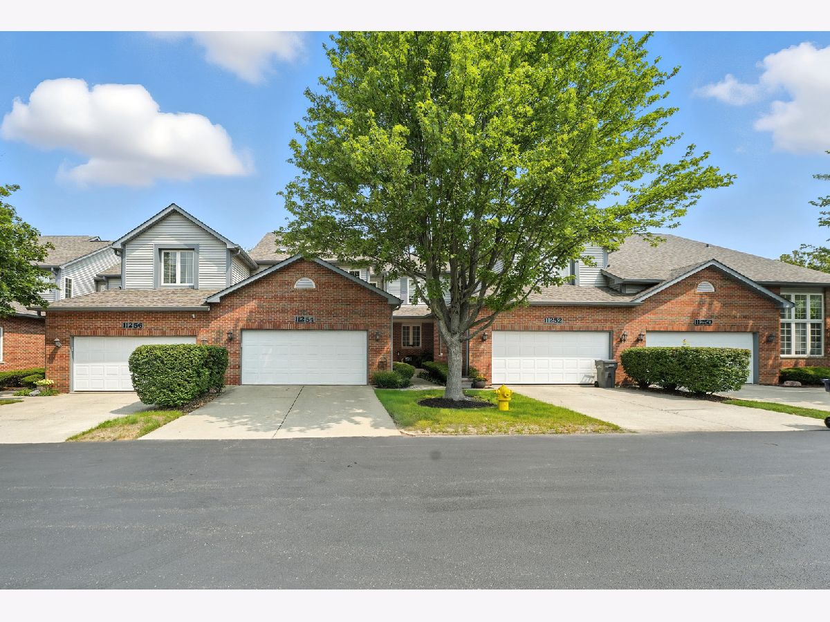 Townhomes Sold Courtyards Of Orland Orland Park Illinois, 11254 Endicott