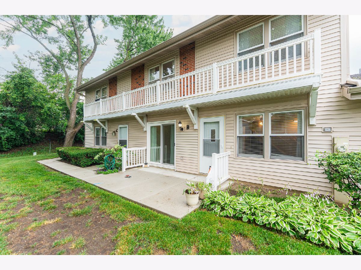 Townhomes & Condos & Homes Sold Westlake Bloomingdale Illinois, 327 Georgetown
