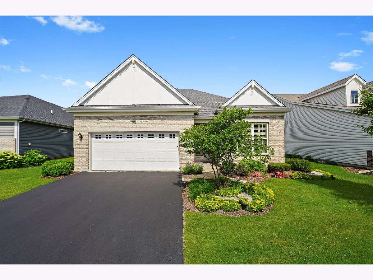 Townhomes & Condos & Homes Sold Carillon Club Naperville Illinois, 4064 Chesapeake