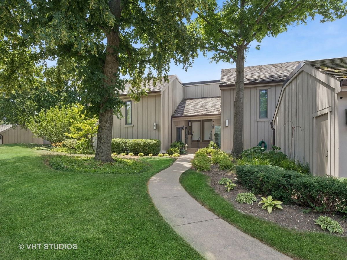  Sold Lake Barrington Illinois, 97 Thornhill