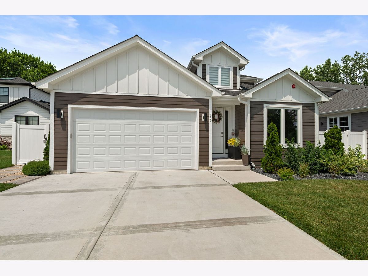  Sold Roselle Illinois, 550 Francesca