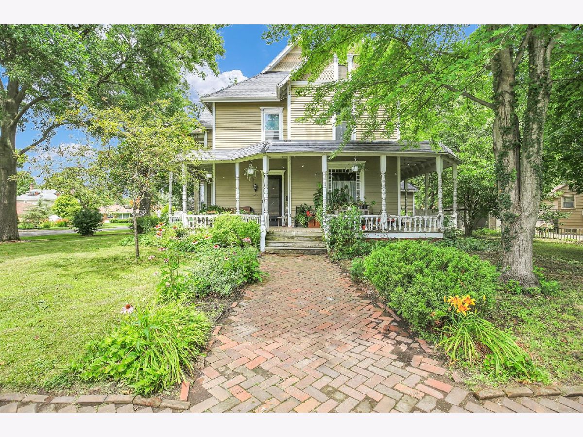  For Sale Tuscola Illinois, 300 Pinzon Street