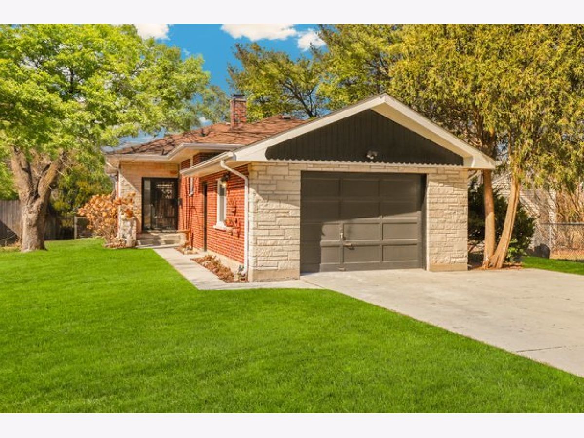  Rented Highland Park Illinois, 2936 Warbler