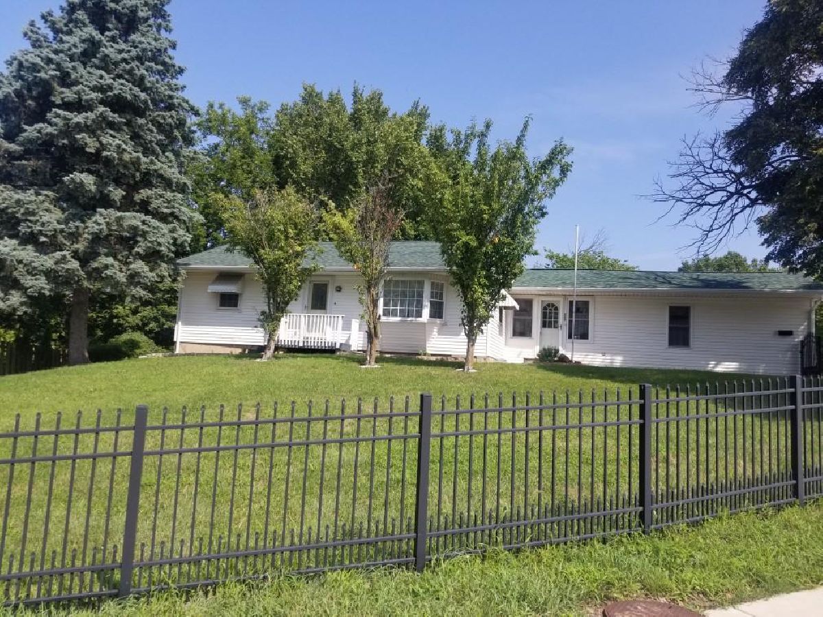  Rented Peru Illinois, 203 Center