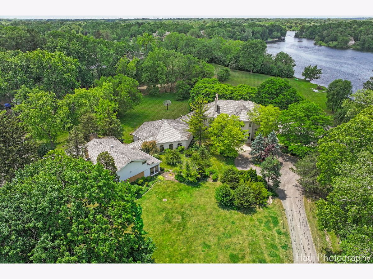 Homes For Sale Barrington Lakes Barrington Hills Illinois, 74 Dundee Lane