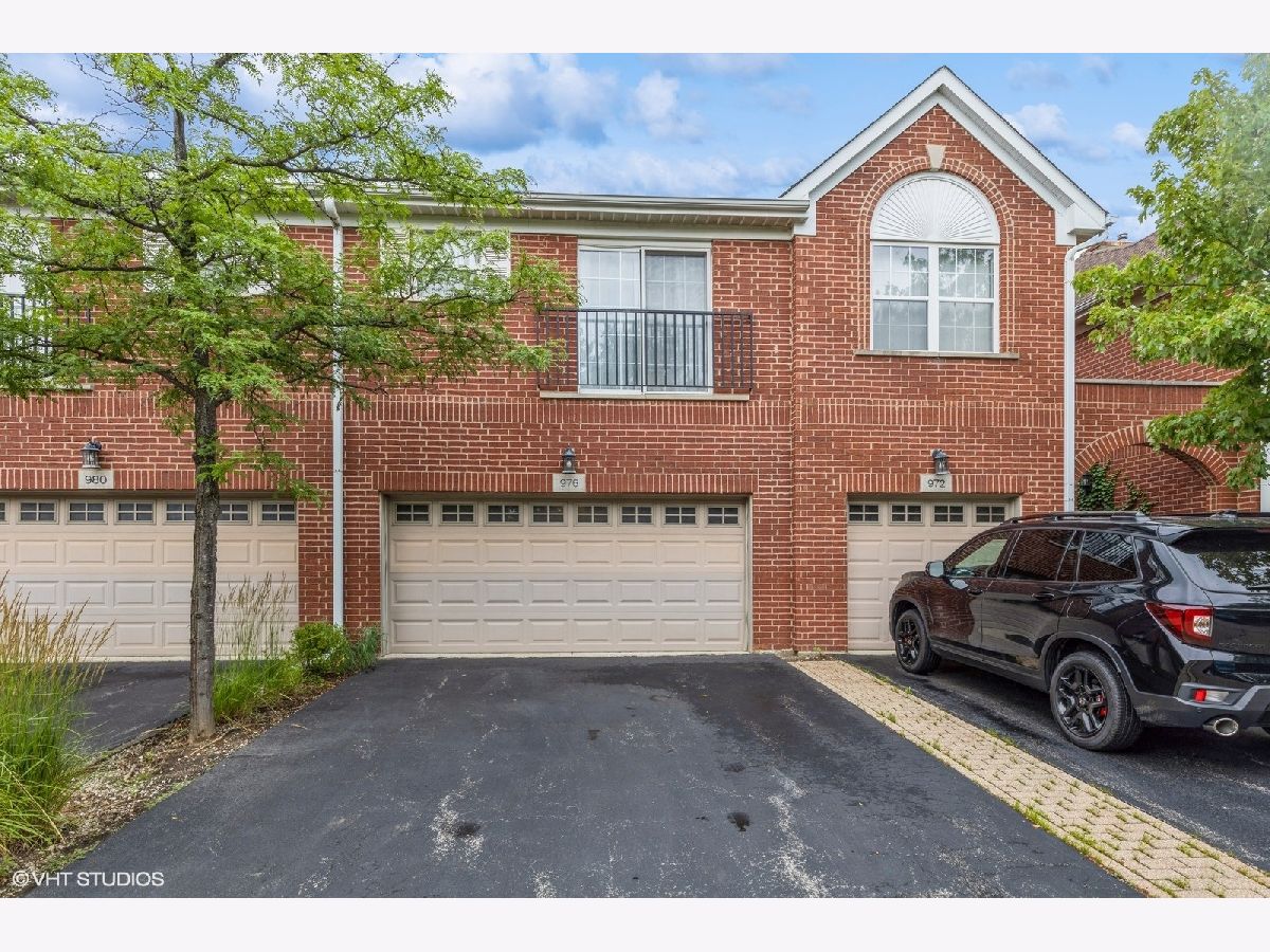 Townhomes Sold Northbrook Greens Northbrook Illinois, 976 Enfield