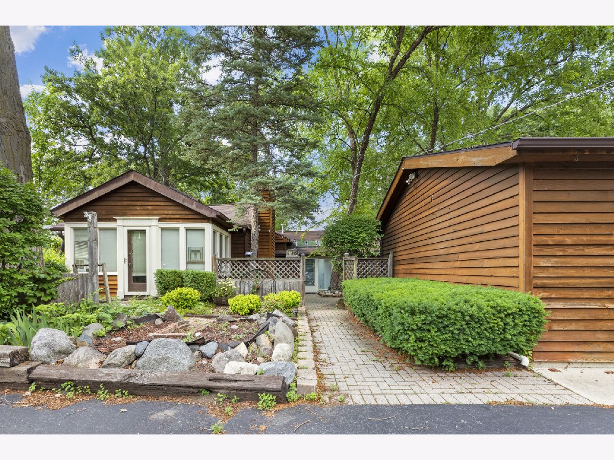 Homes For Sale Forest Lake Lake Zurich Illinois, 21368 Pepper Drive
