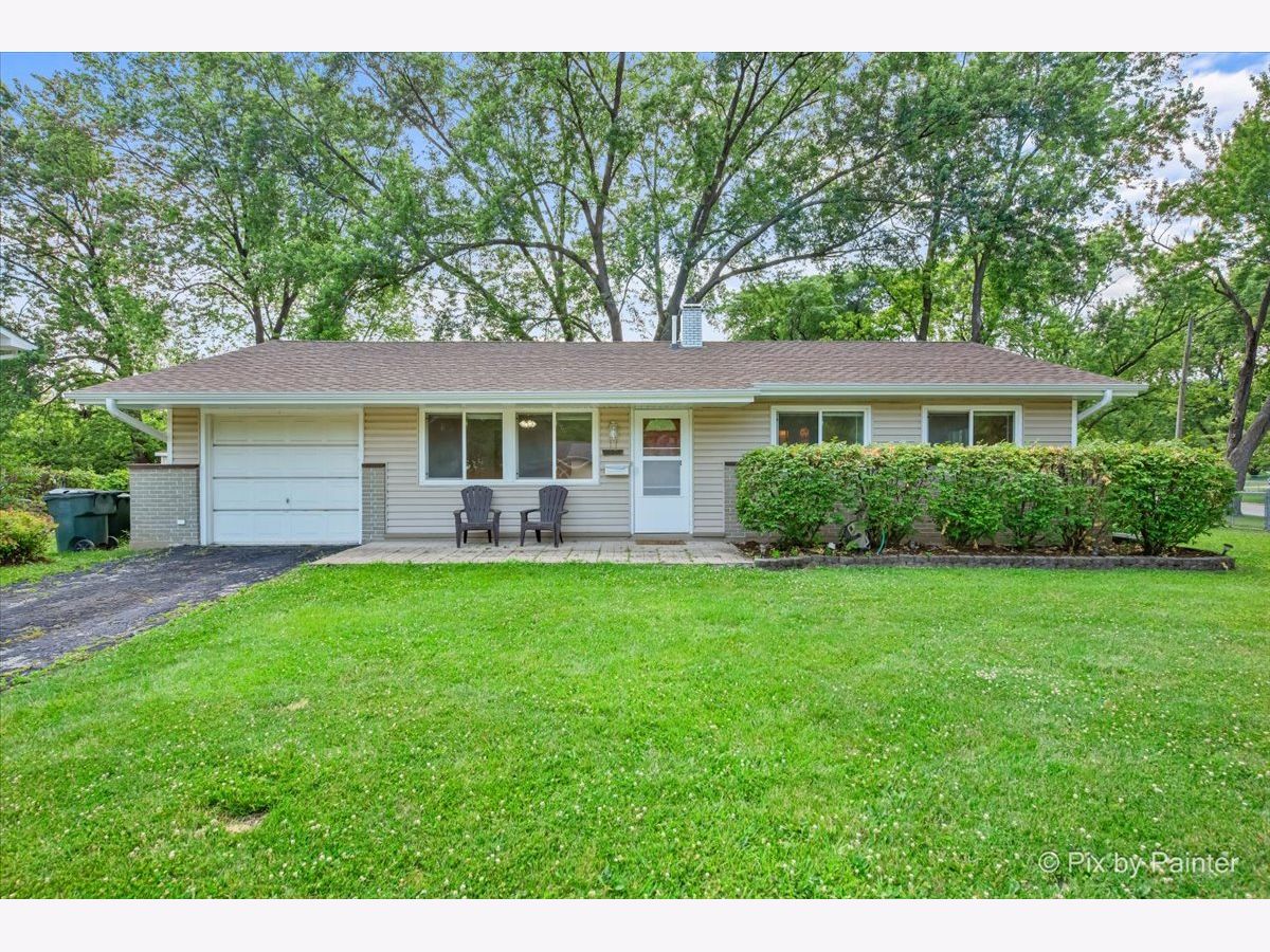 Homes & Condominiums Rented Highlands Hoffman Estates Illinois, 295 Frederick