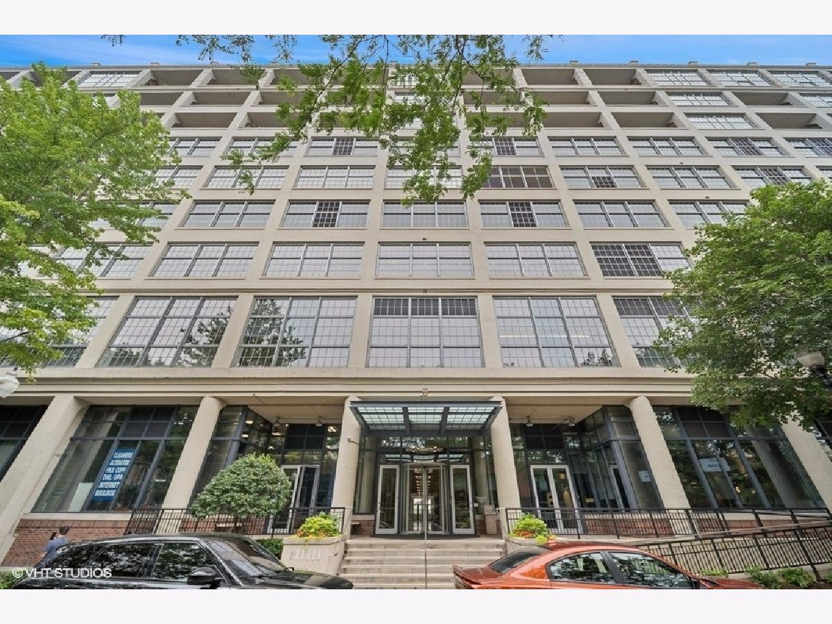 Condominiums Rented Domain Lofts Chicago Illinois, 900 Kingsbury
