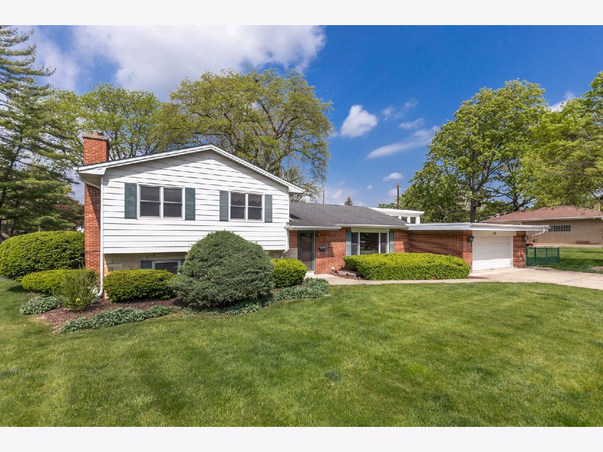  Sold Naperville Illinois, 815 Santa Maria