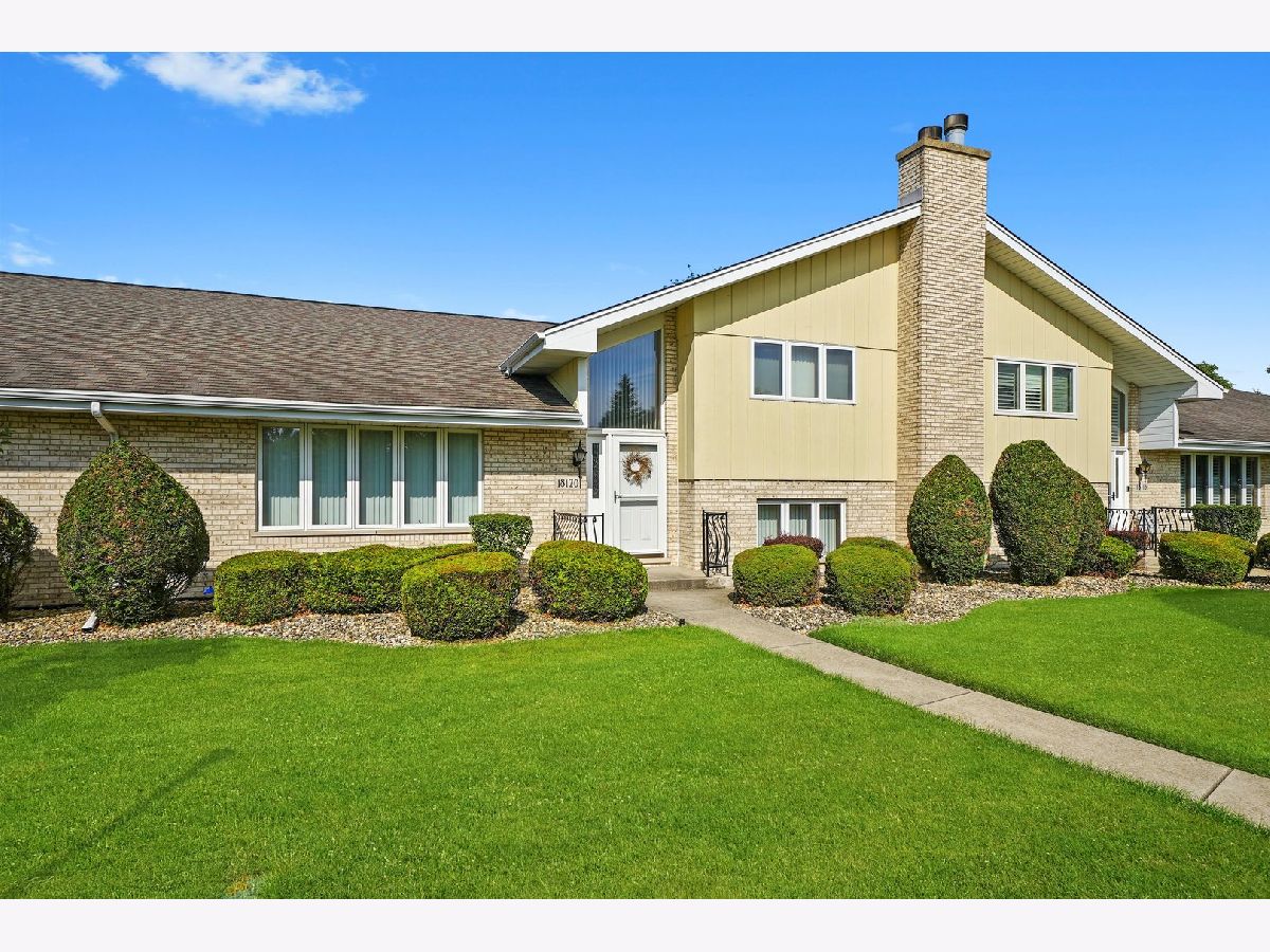Townhomes & Condos & Homes For Sale Eagle Ridge Orland Park Illinois, 18120 John Charles Drive