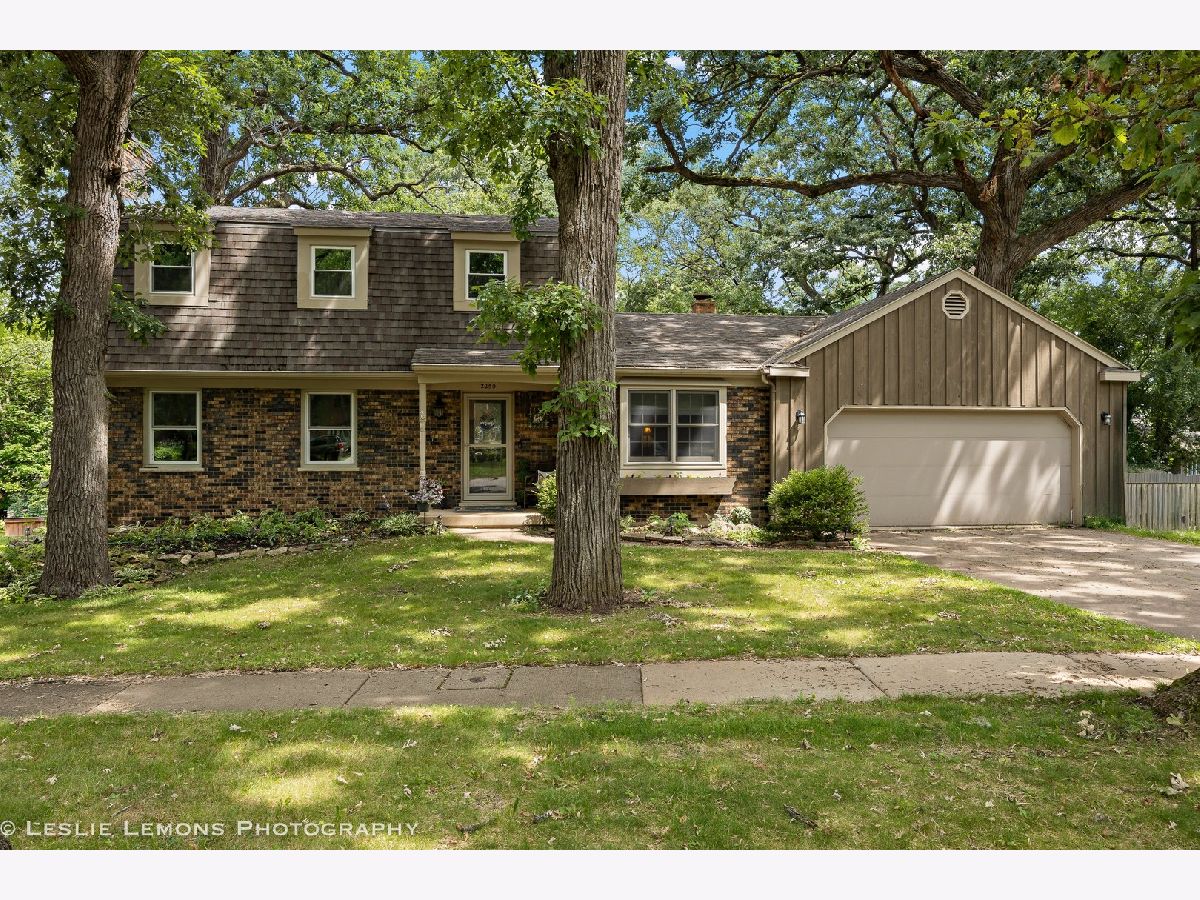 Sold Elgin Illinois, 2250 Knollwood