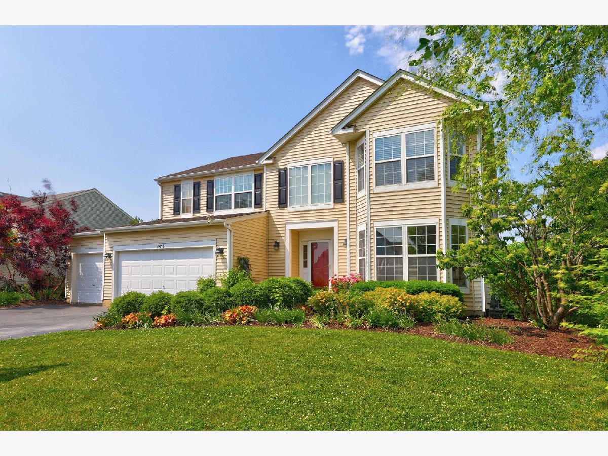 Sold Wauconda Illinois, 1855 Apple Valley