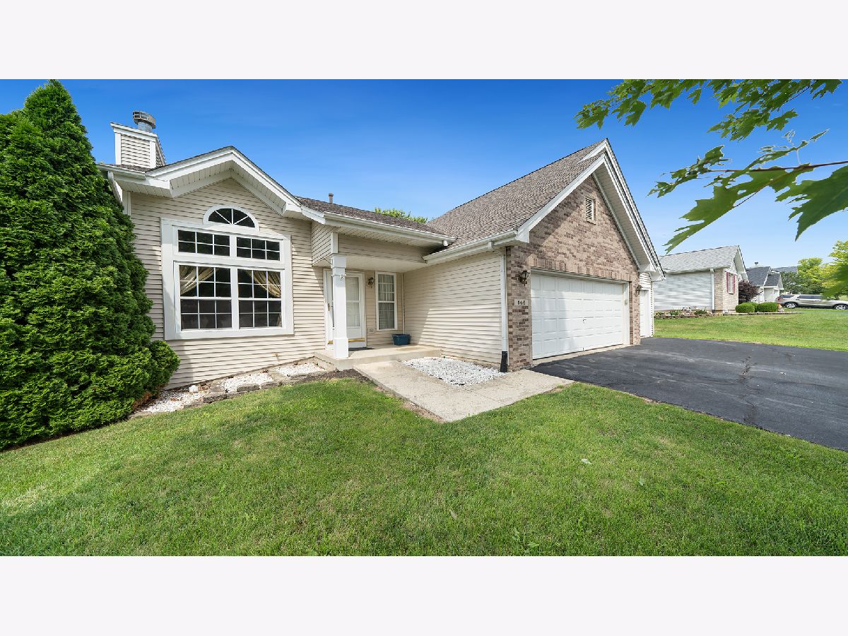  Sold Oregon Illinois, 146 Parkview