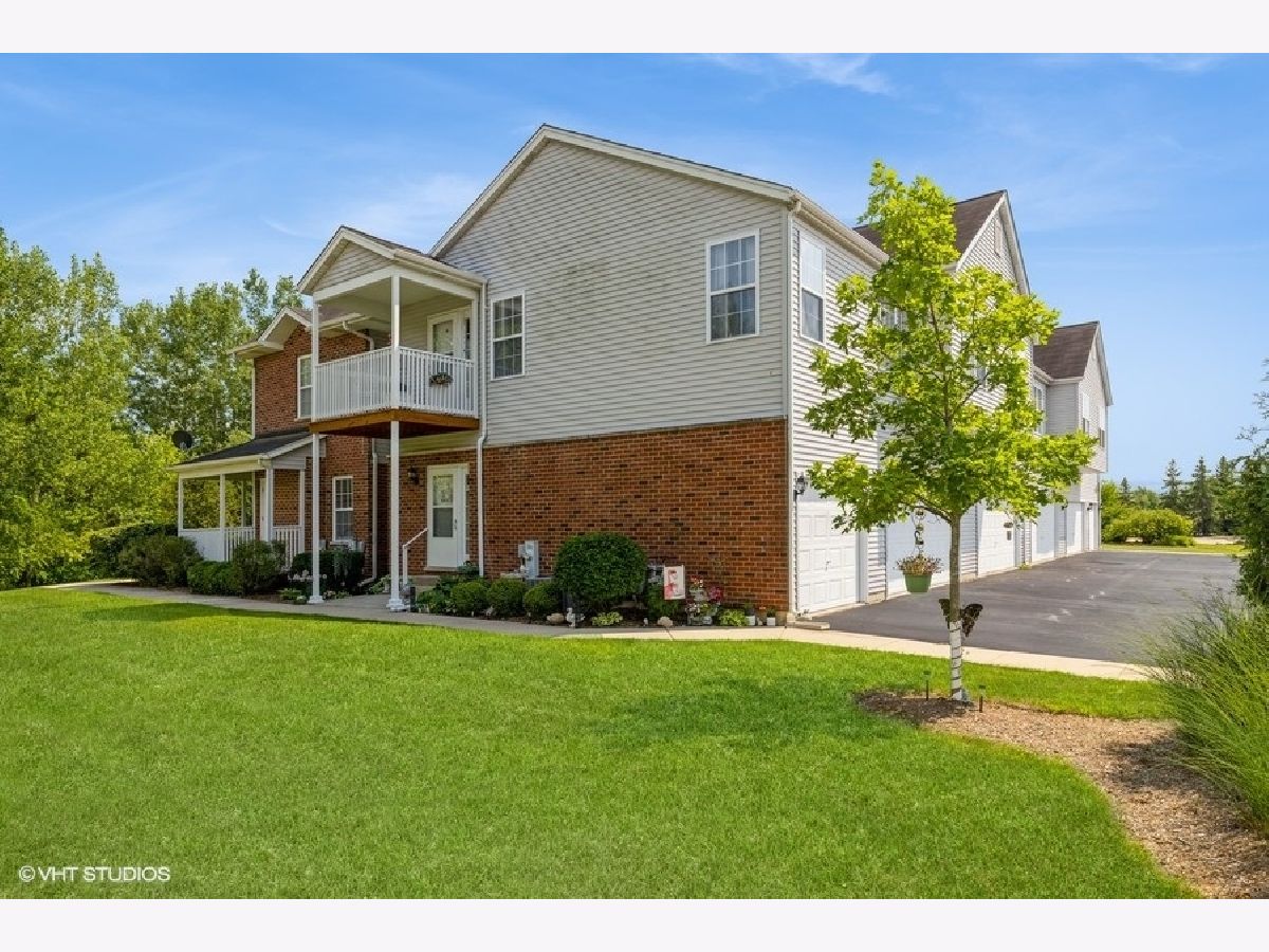  Sold Hampshire Illinois, 101 Stoneshire