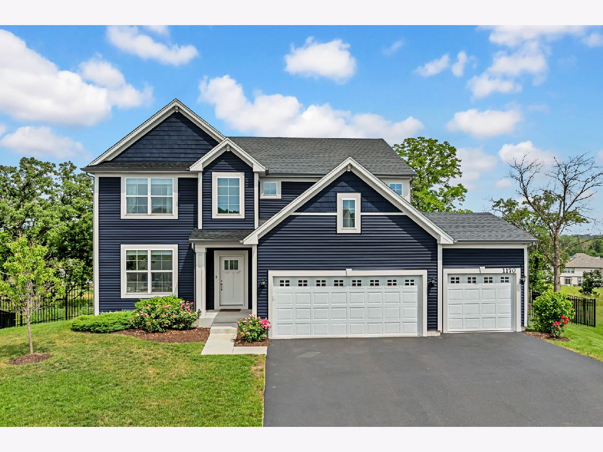 Homes & Condos & Townhomes For Sale Woodlore Estates Crystal Lake Illinois, 1170 Overhill Court