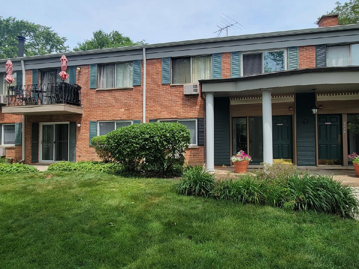  Rented Arlington Heights Illinois, 2315 Goebbert