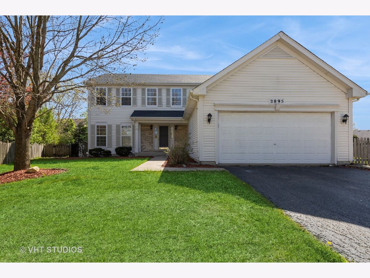 Homes & Townhomes & Condos For Sale Lakewood Valley Aurora Illinois, 2895 Lahinch Court