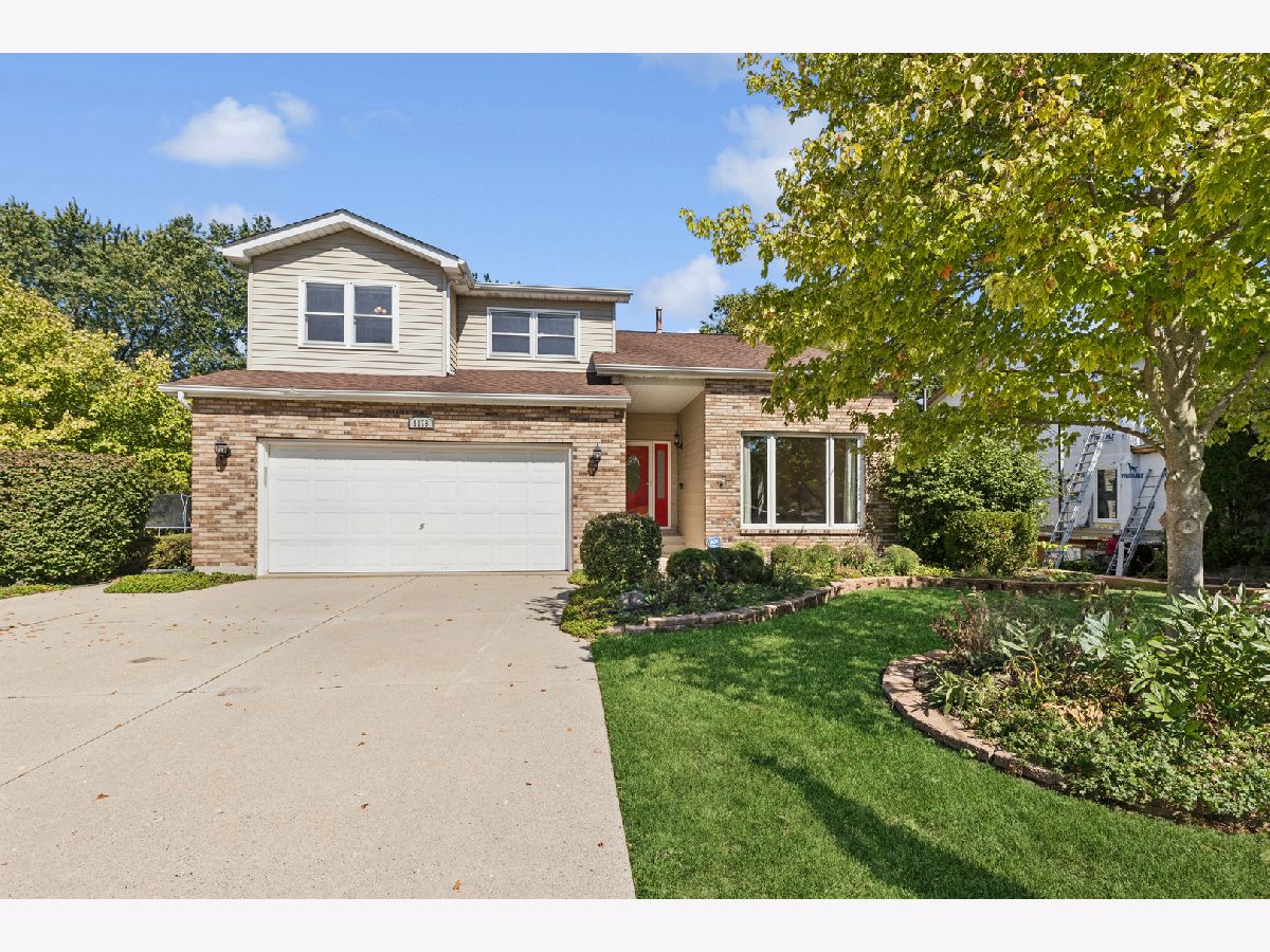  For Sale Gurnee Illinois, 4176 Blackstone Avenue