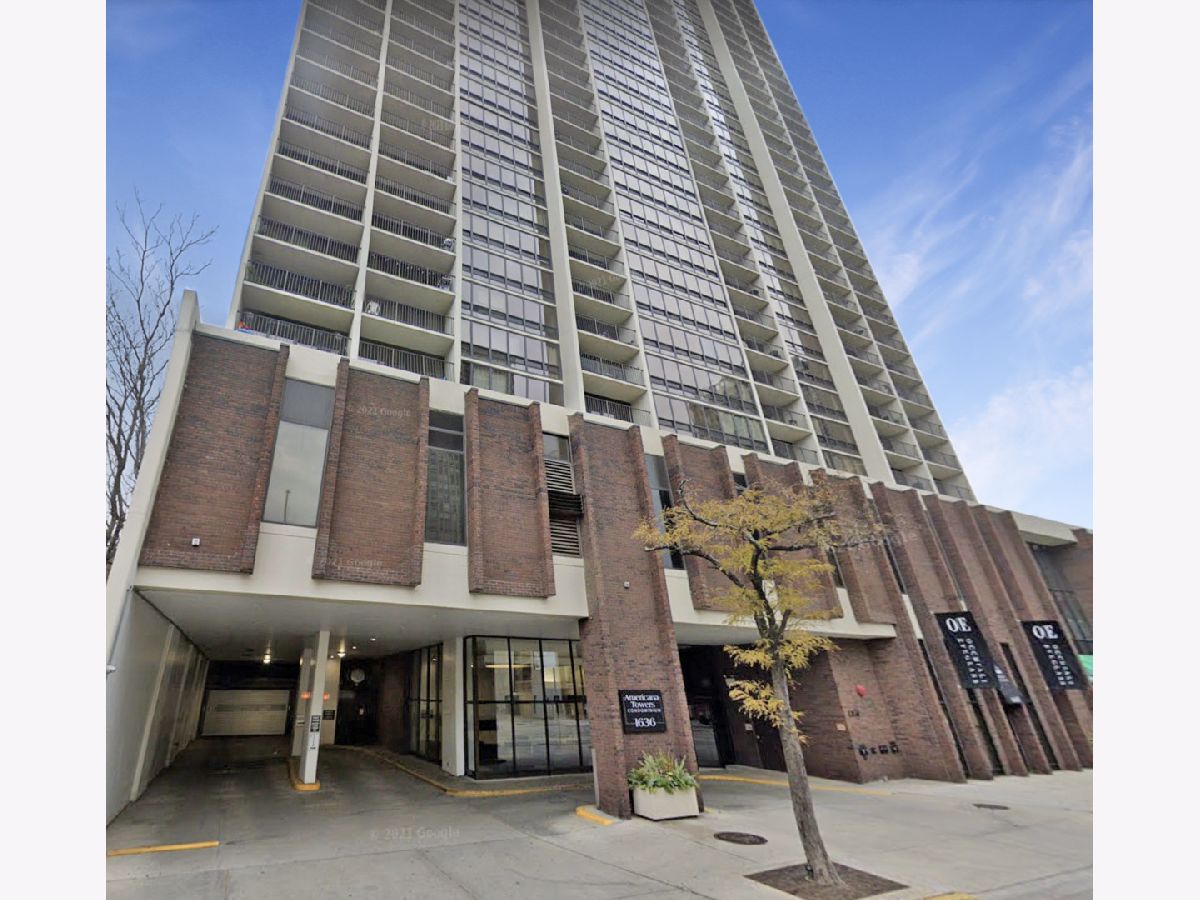 Condominiums For Sale Americana Towers Chicago Illinois, 1636 Wells Street