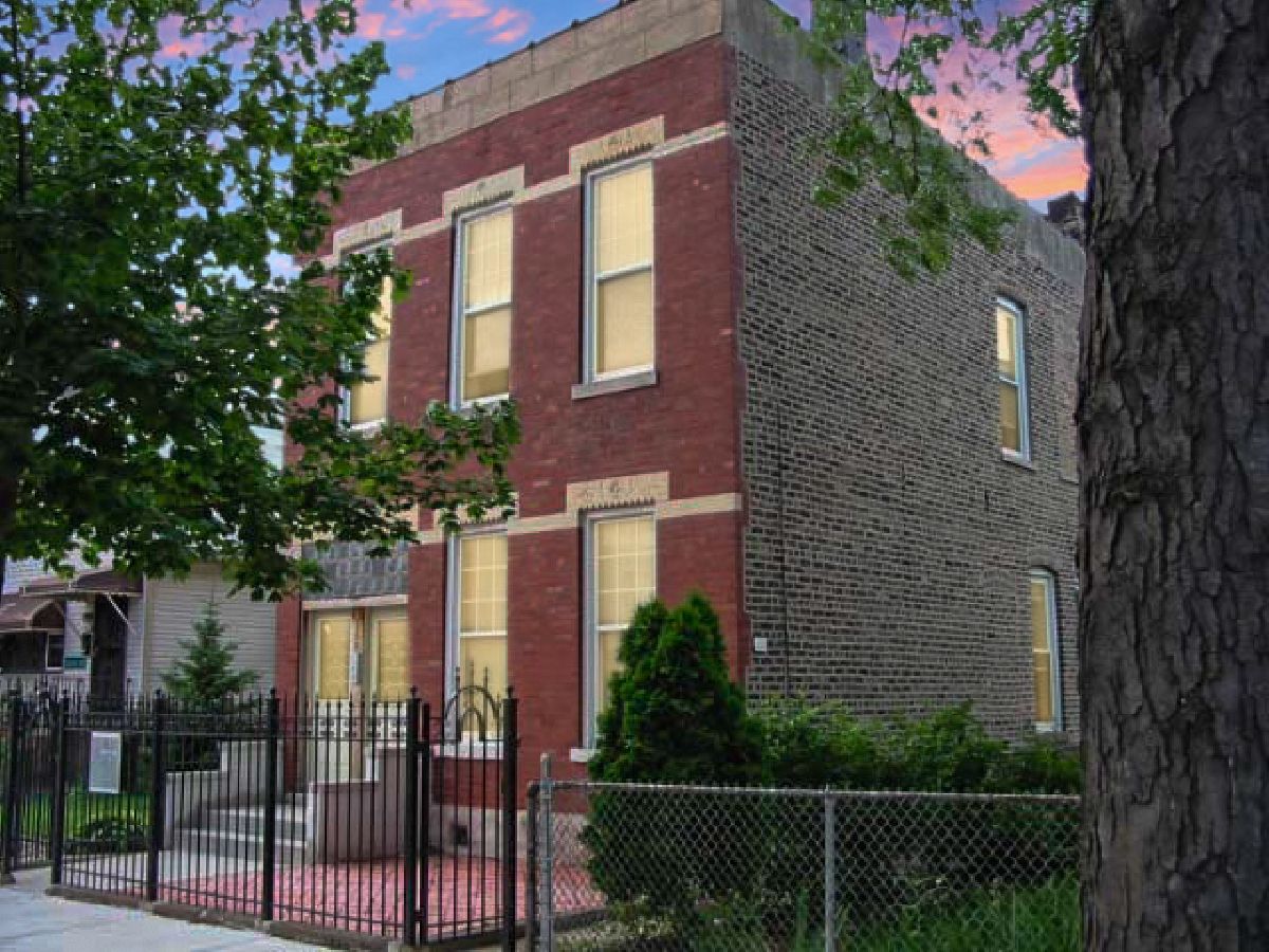 Condos & Townhomes & Homes Sold Ukrainian Village Chicago Illinois, 2148 Erie