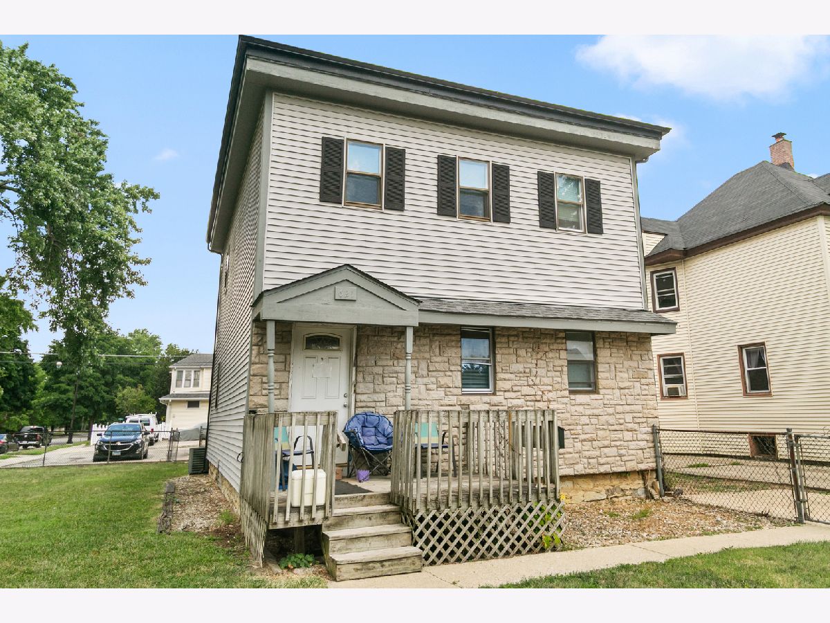  Rented Joliet Illinois, 621 Oneida