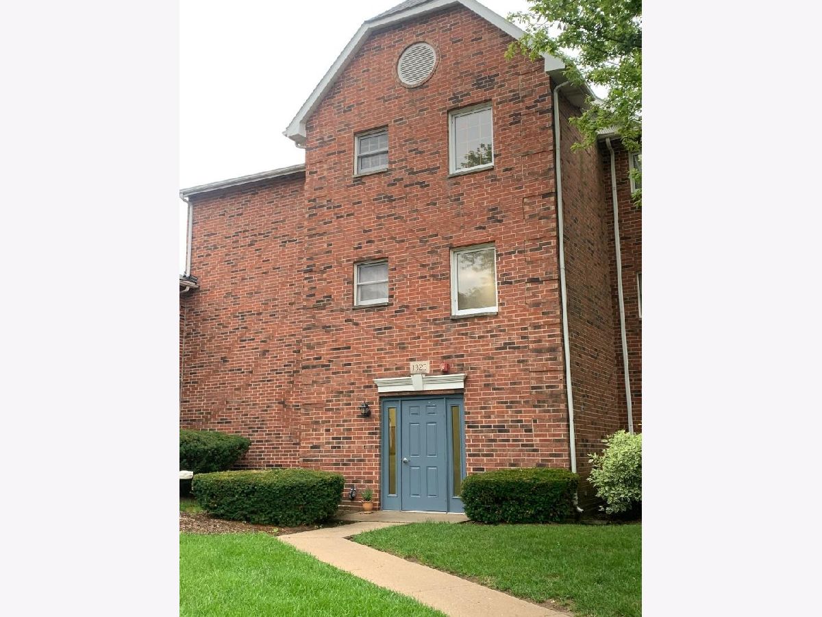  Sold Lake In The Hills Illinois, 1323 Cunat