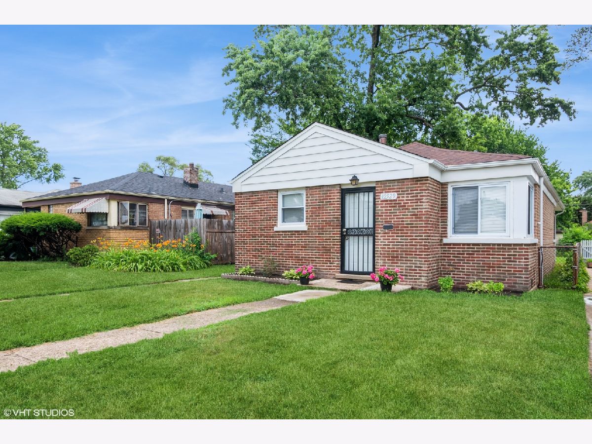  For Sale Calumet Park Illinois, 12529 Loomis Street